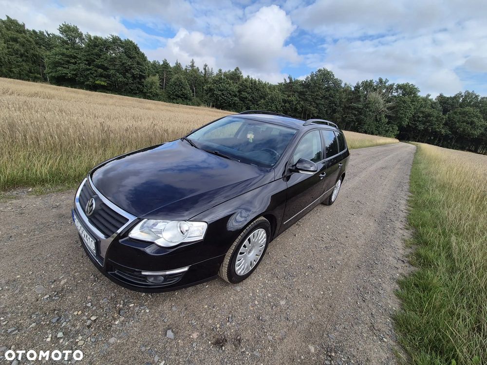 Volkswagen Passat 2.0 FSI Comfortline - 2