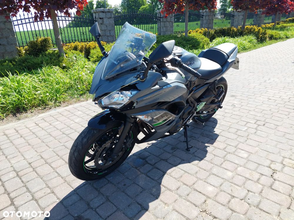 Kawasaki Ninja - 1