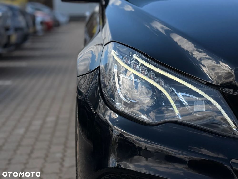 Mercedes-Benz Klasa E - 11