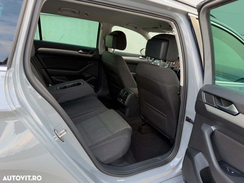 Volkswagen Passat Variant 2.0 TDI SCR DSG Business - 27