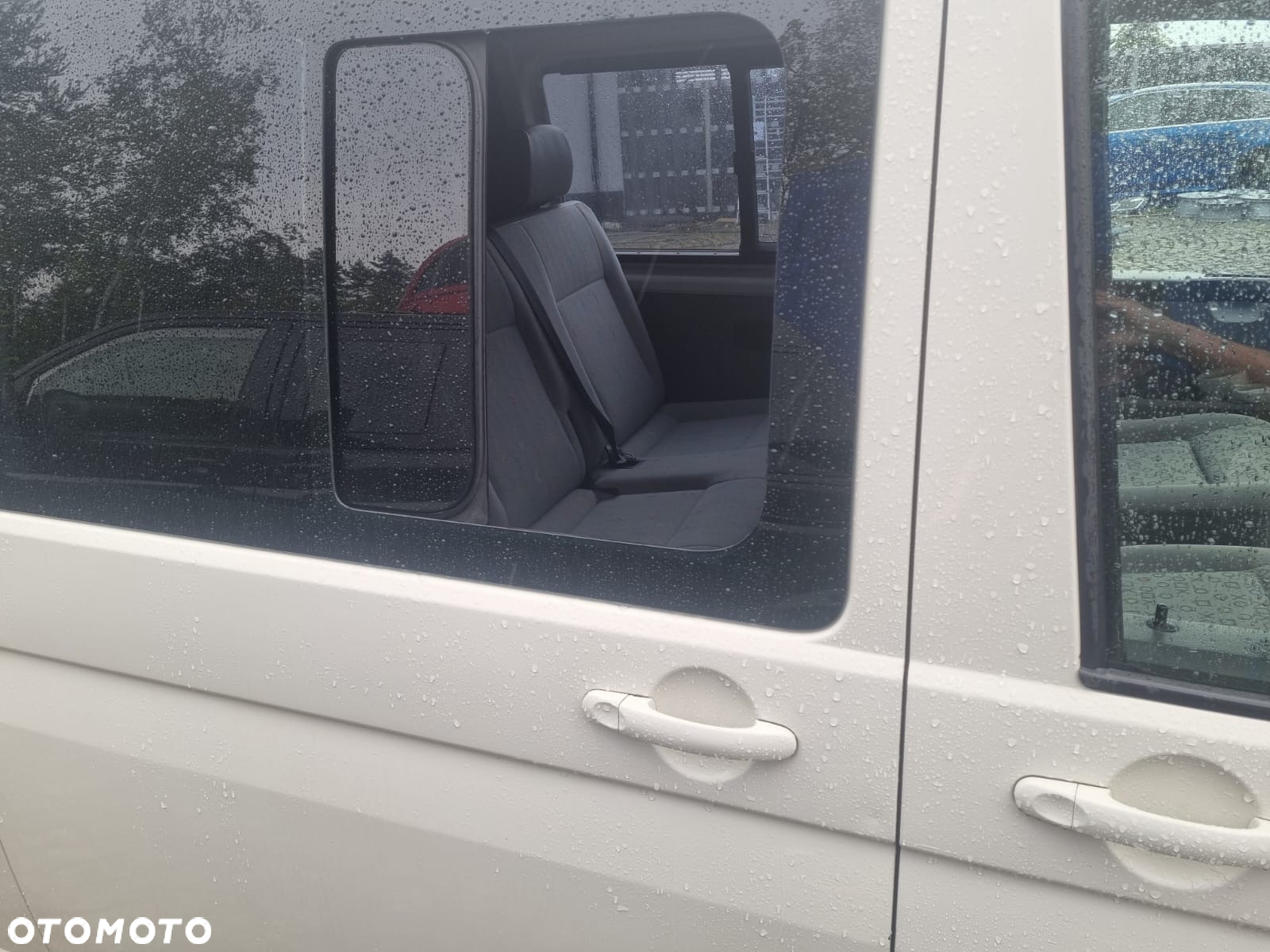 Volkswagen Transporter T5 TDI L2 - 10