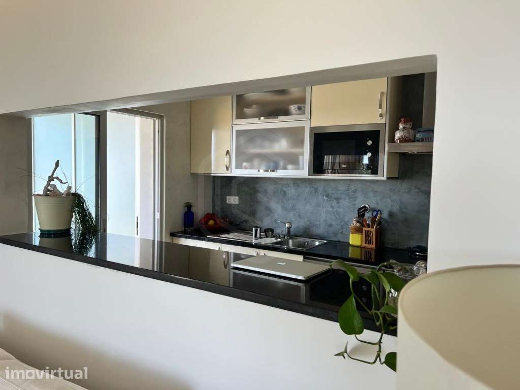 Apartamento T3 em Quarteira, a 100m da praia, com acabamentos de lu... - Grande imagem: 2/28
