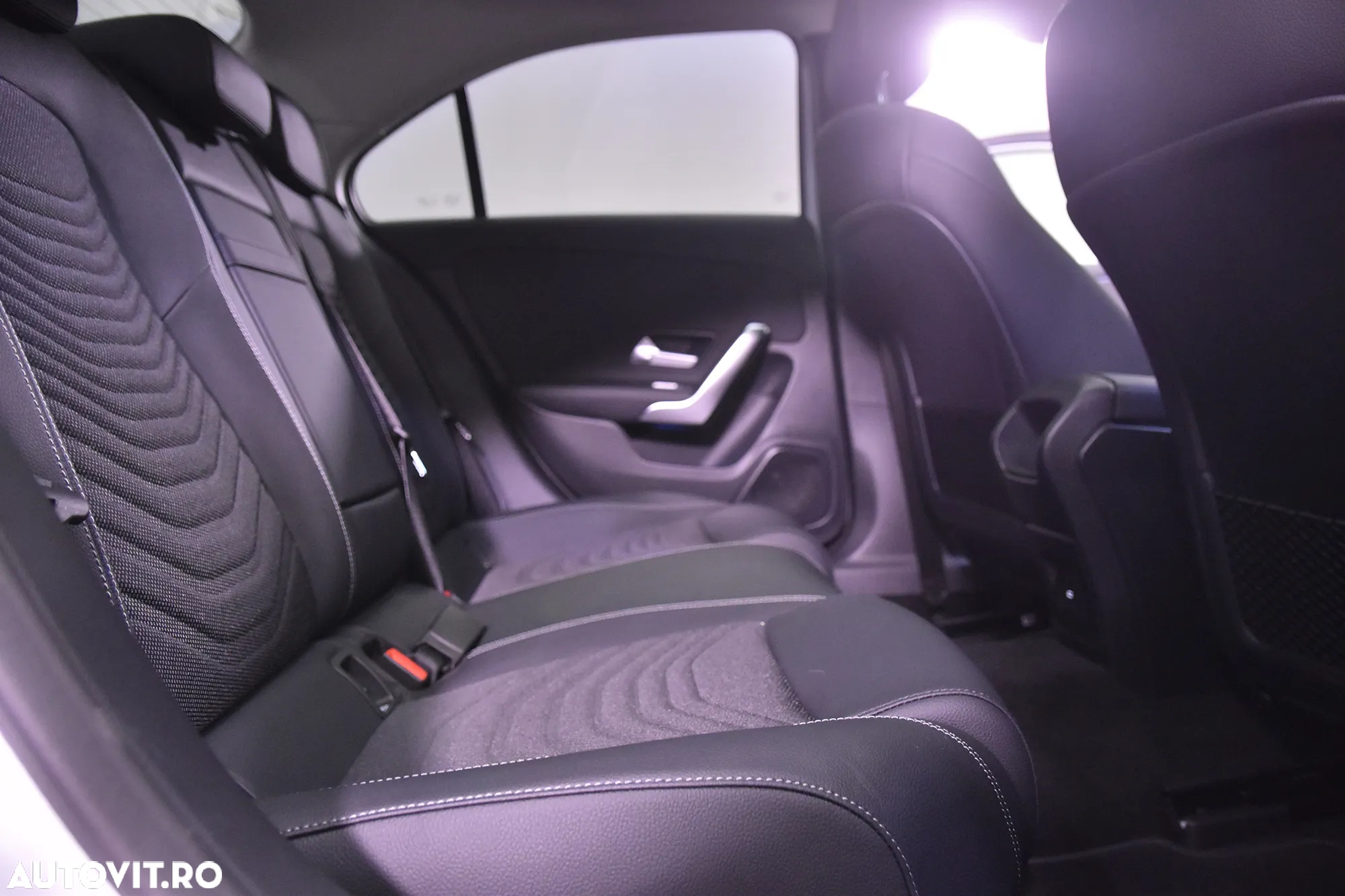 Mercedes-Benz A - 13