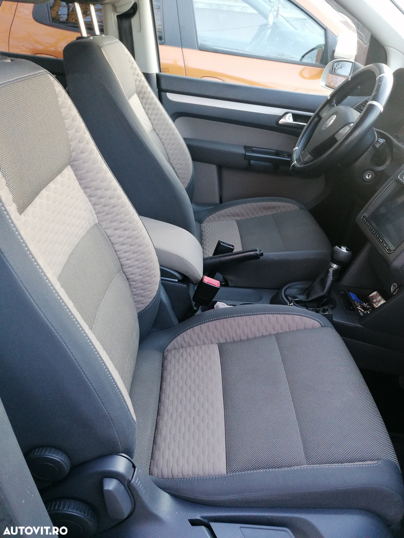 Volkswagen Touran 2.0 TDI DPF Cross - 5