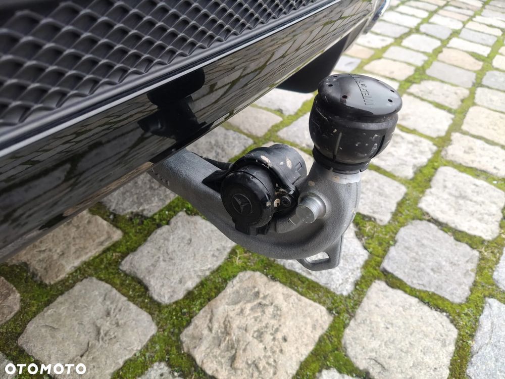 Mercedes-Benz GLB 220 d 4-Matic AMG Line 8G-DCT - 12