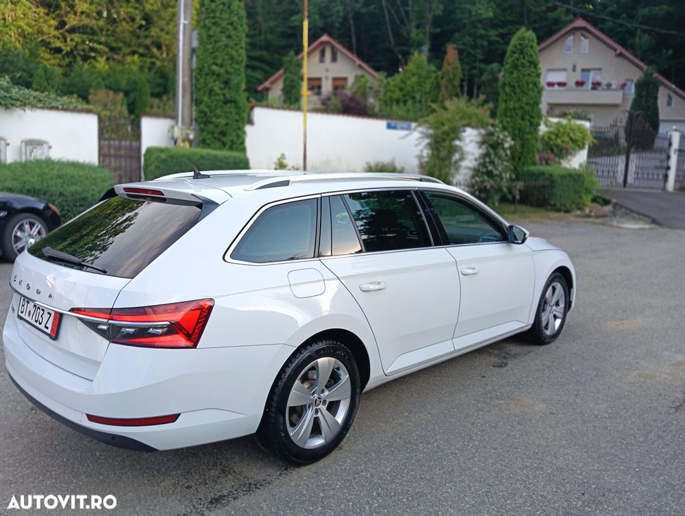 Skoda Superb 2.0 TDI DSG Sportline - 30