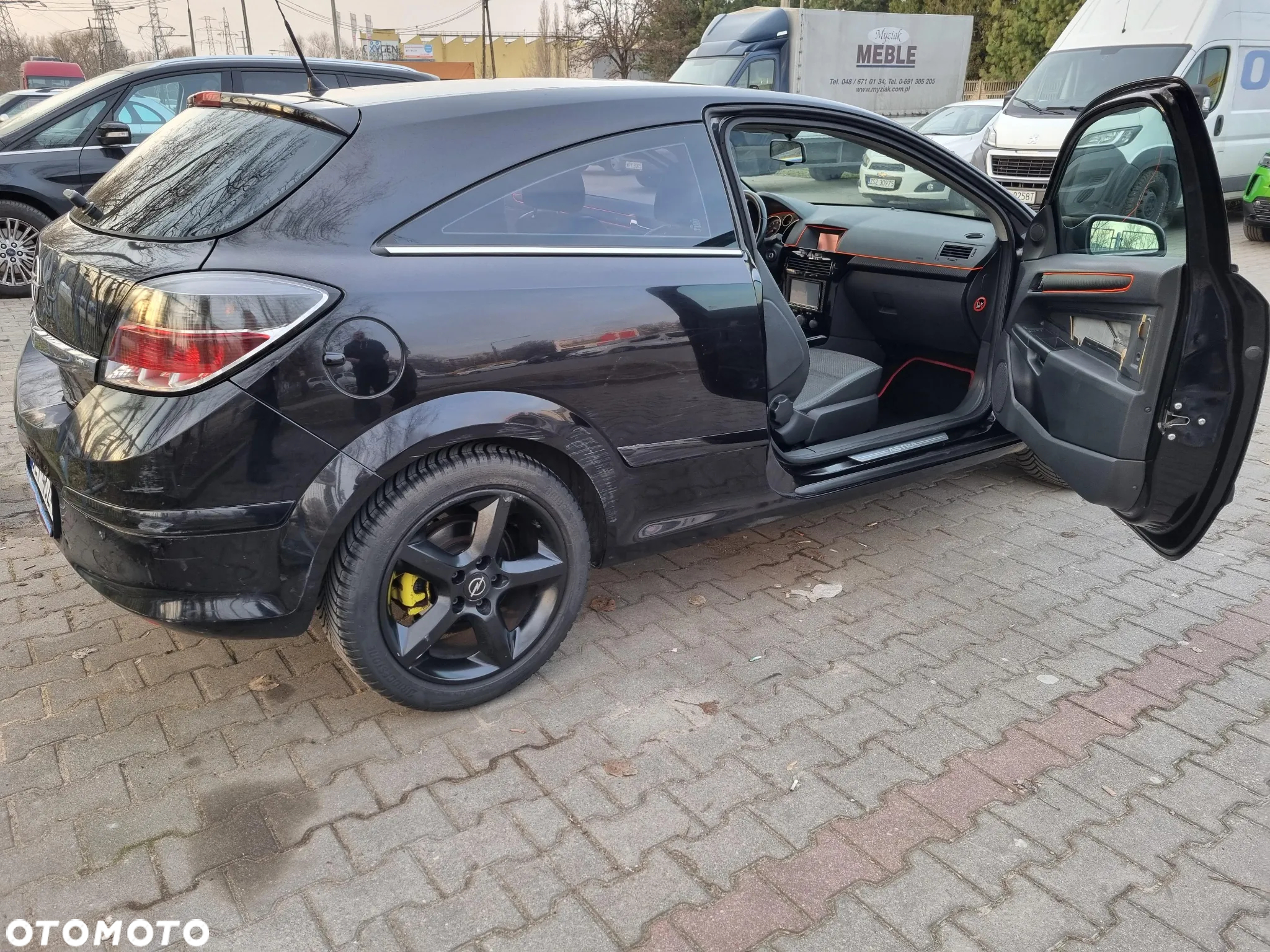 Opel Astra GTC 1.6 Sport - 9