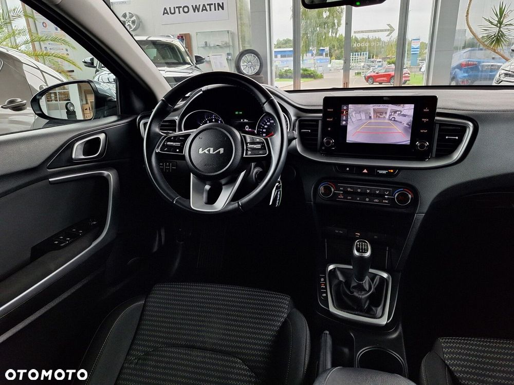 Kia Ceed 1.5 T-GDI M - 19