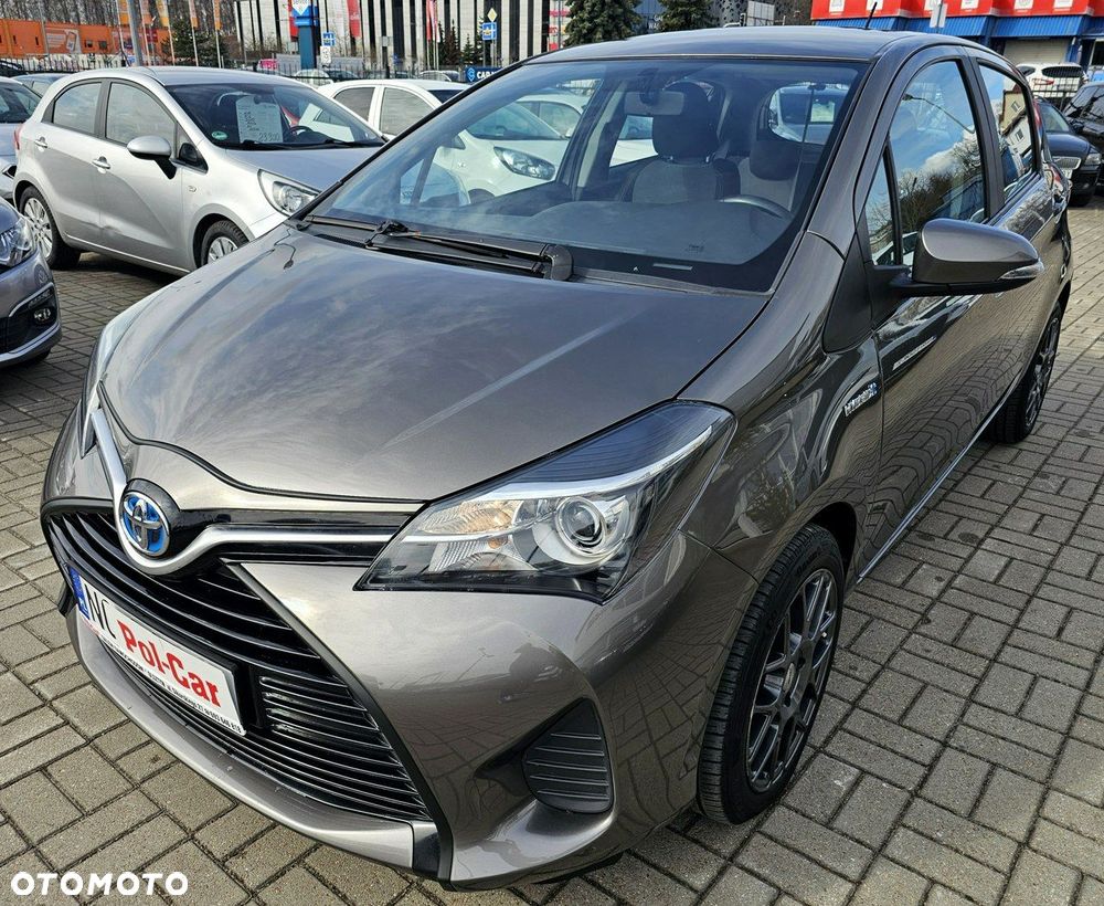 Toyota Yaris Hybrid 100 Business Edition - 5
