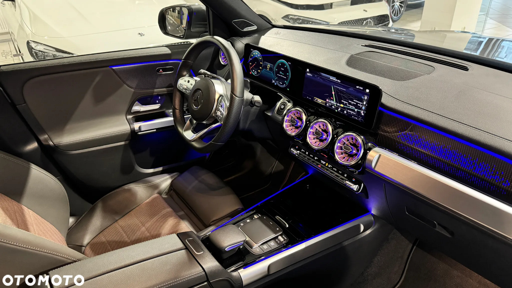 Mercedes-Benz EQB 250 66.5kWh Electric Art - 24