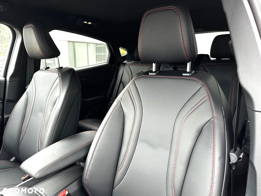 Ford Mustang Mach-E 75kWh AWD Premium - 33