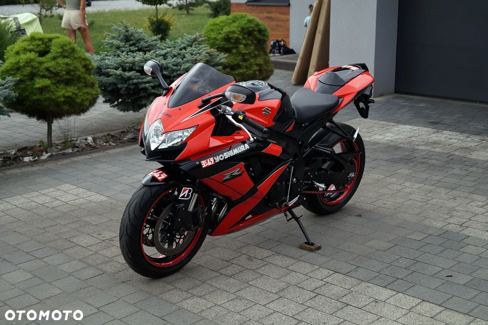 Suzuki GSX-R - 3