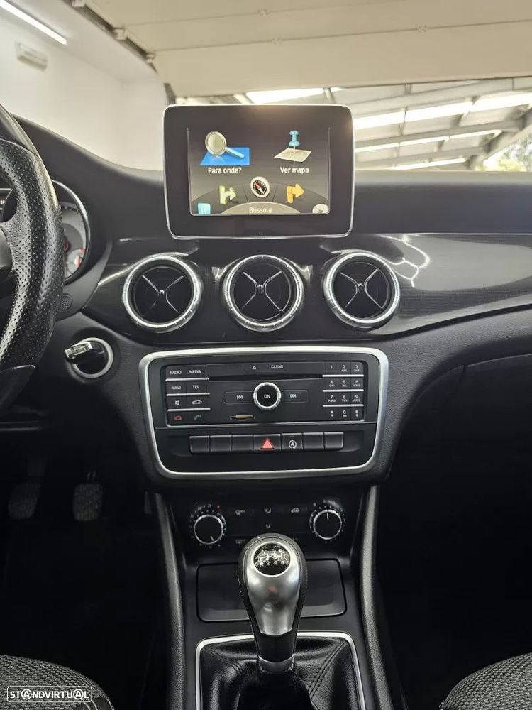 Mercedes-Benz CLA 180 d Urban - 47