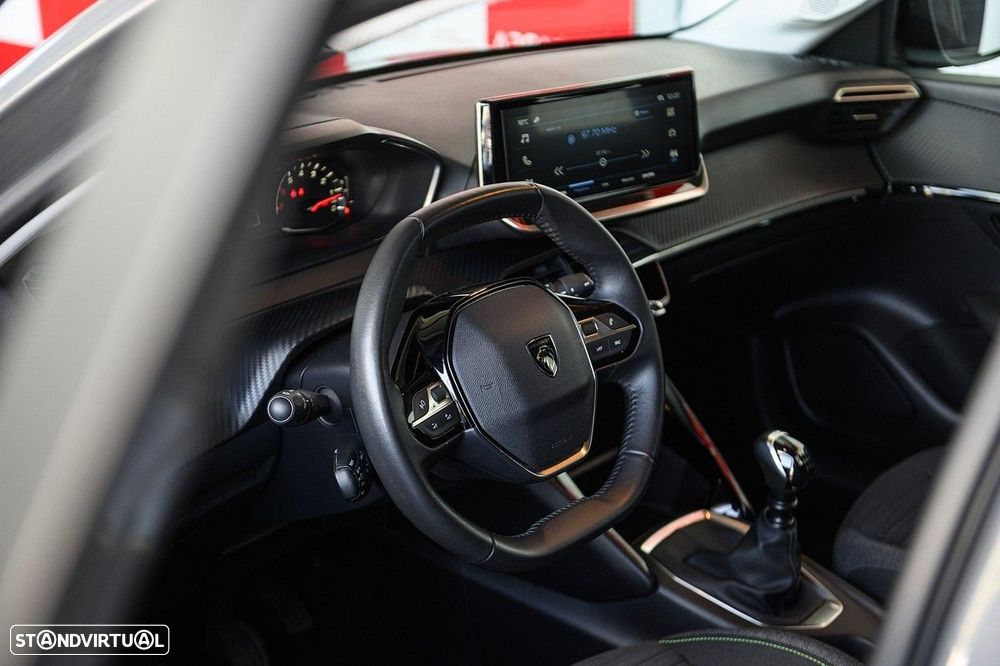 Peugeot 208 1.2 PureTech Allure - 27