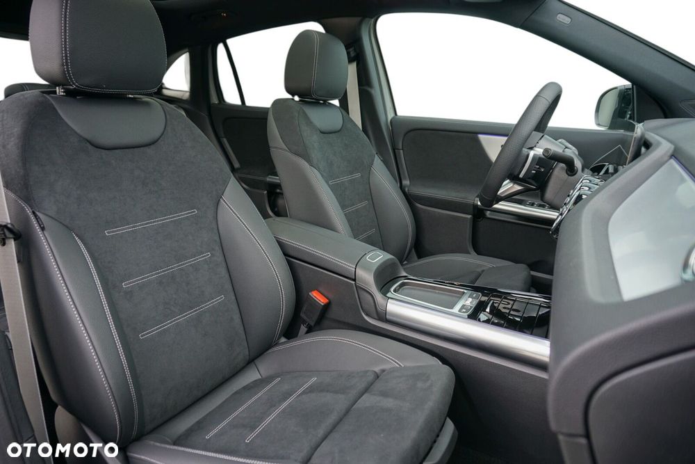 Mercedes-Benz GLA 200 d AMG Line 8G-DCT - 9