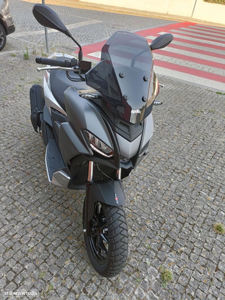 Aprilia SR GT 125 - 5