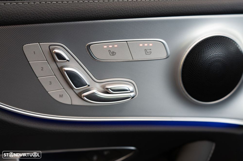 Mercedes-Benz E 220 d Cabrio 9G-Tronic AMG Line - 32