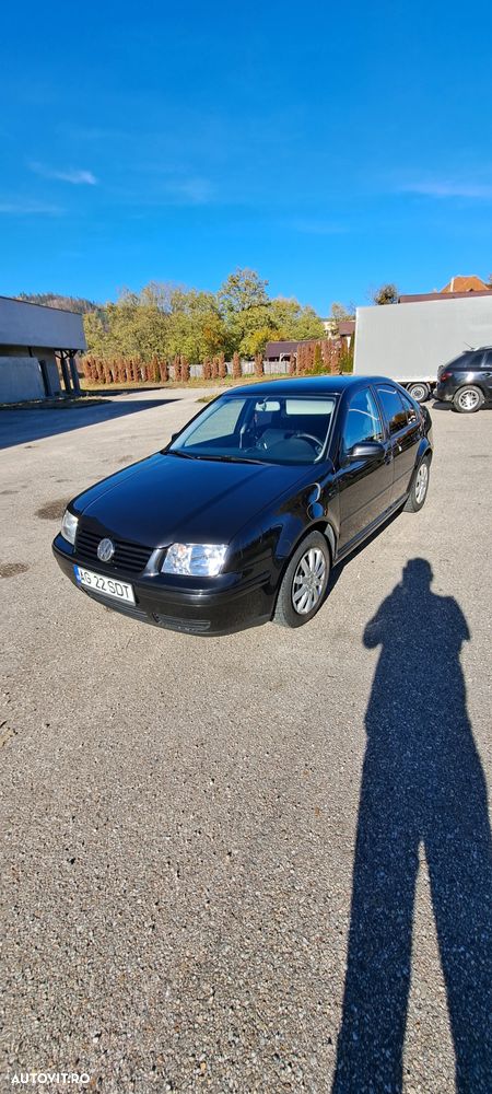 Volkswagen Bora 1.6 Highline - 23