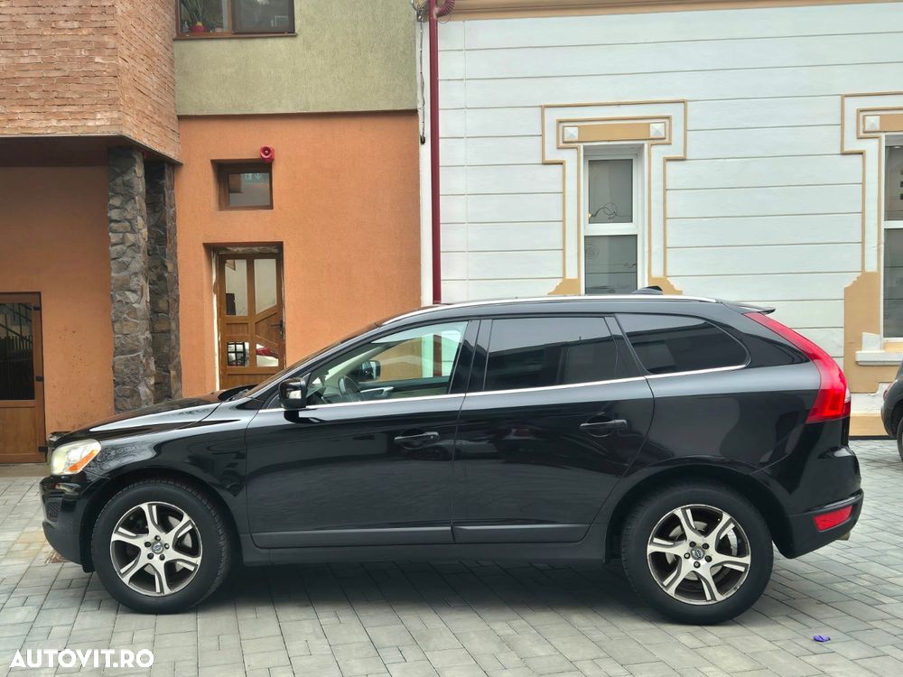 Volvo XC 60 D5 AWD Aut. Summum - 3