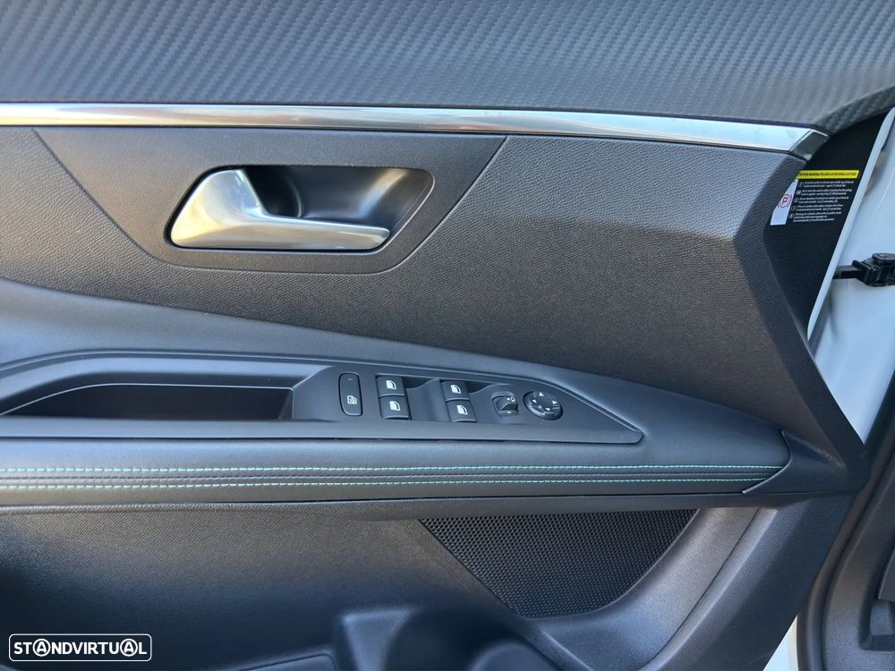 Peugeot 3008 225 e-EAT8 Allure - 19