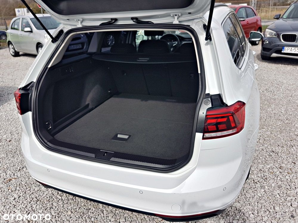 Volkswagen Passat 2.0 TDI EVO Business - 22