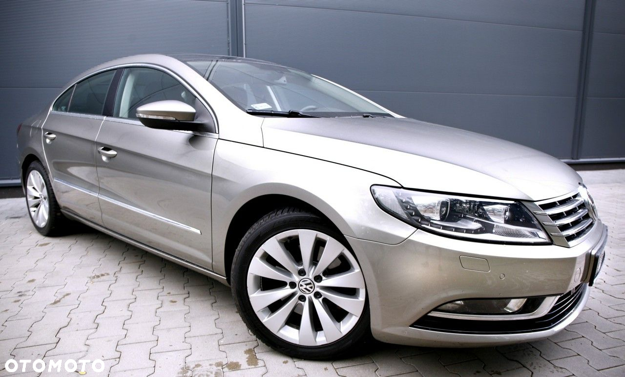 Volkswagen Passat CC - 24