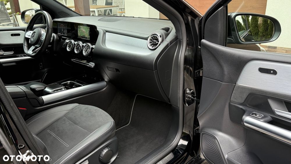 Mercedes-Benz Klasa B 250 e 8G-DCT AMG Line - 19