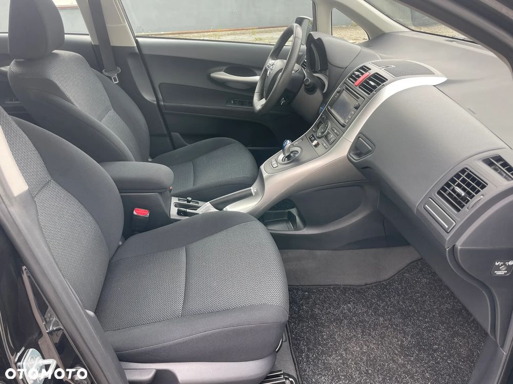 Toyota Auris 1.8 VVT-i Automatik Executive - 22