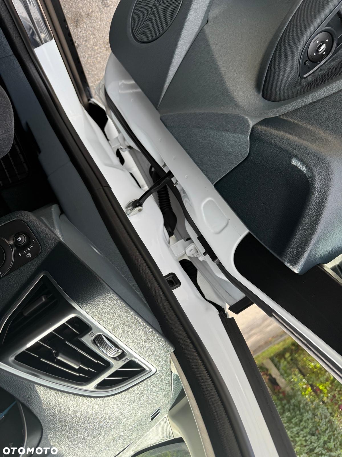 Ford C-MAX 1.0 EcoBoost Titanium ASS - 27