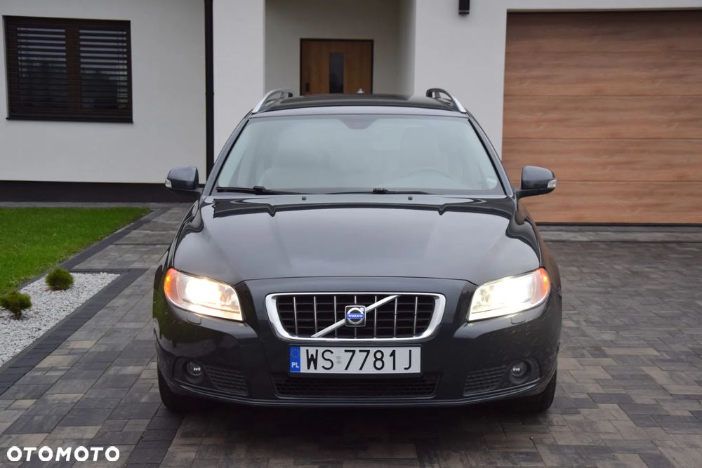 Volvo V70 2.5T Summum - 11