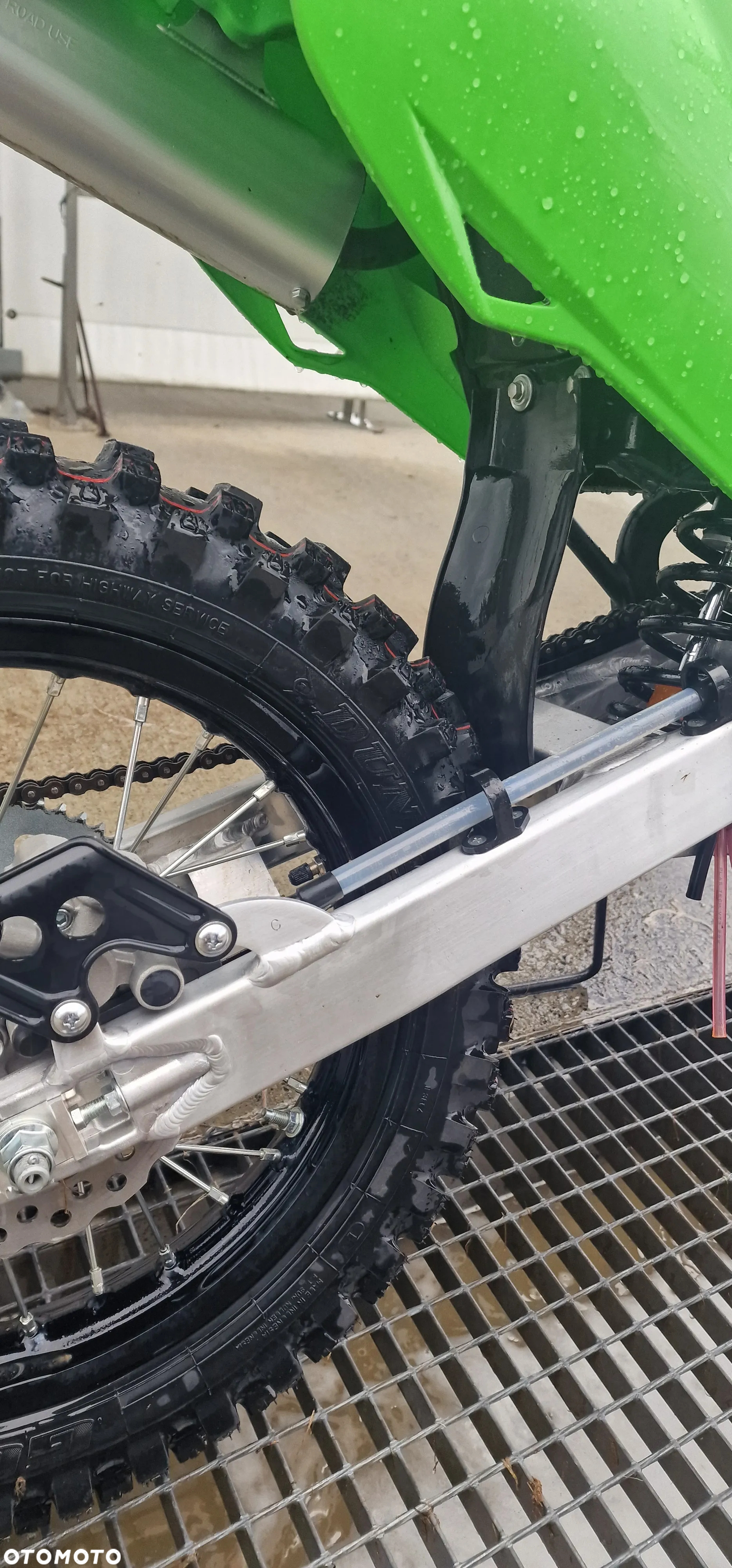 Kawasaki KX - 33