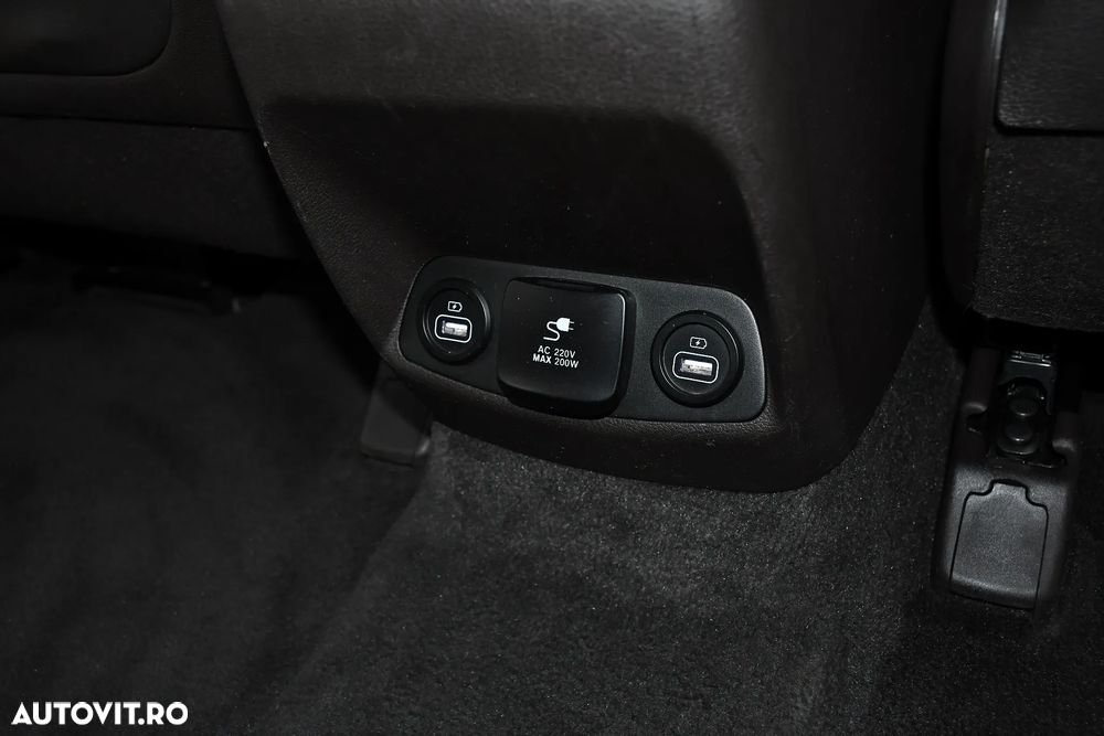Hyundai Santa Fe - 40
