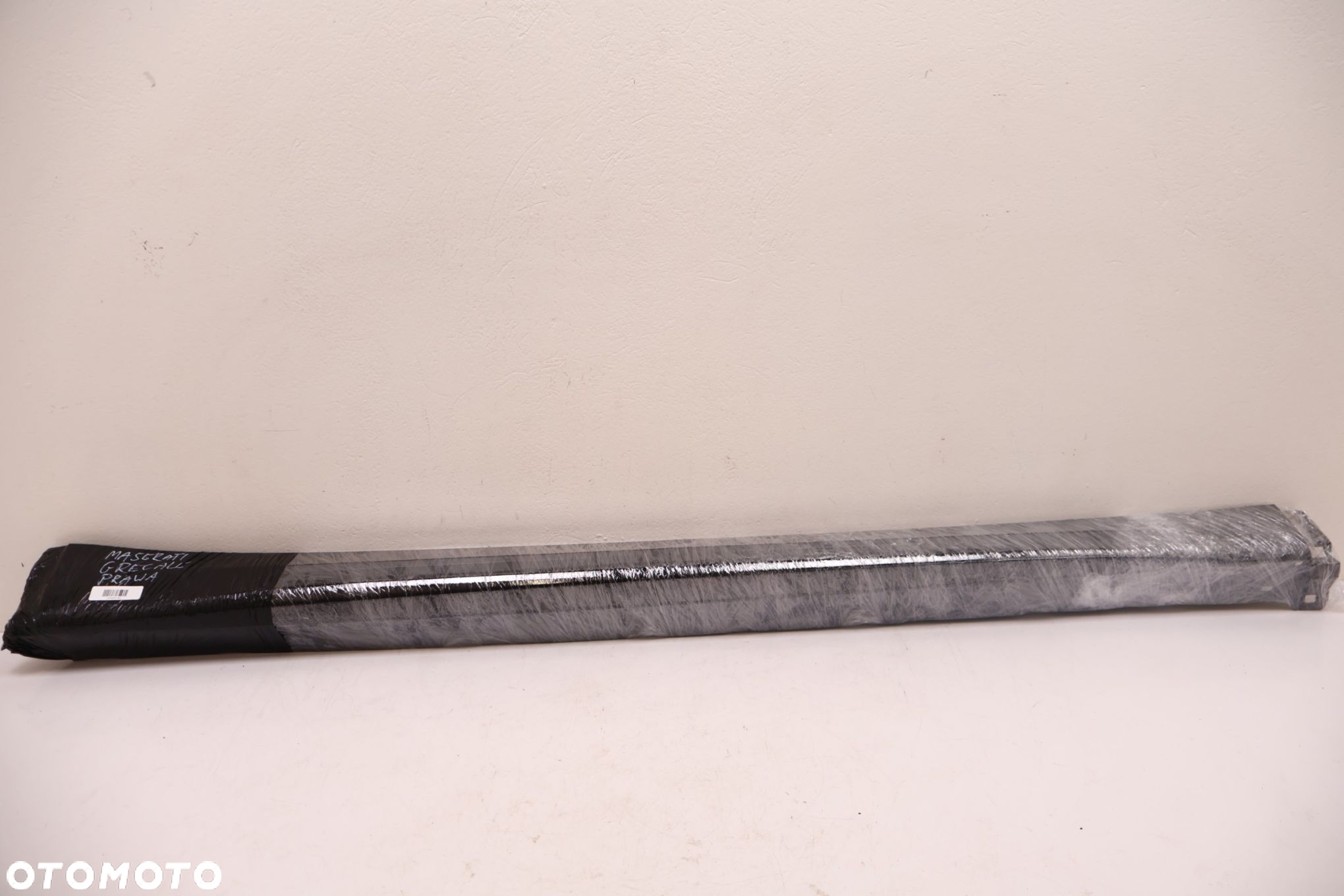 MASERATI GRECALE GT  LISTWA PROGOWA PRAWA 670167153, 670195181 - 12