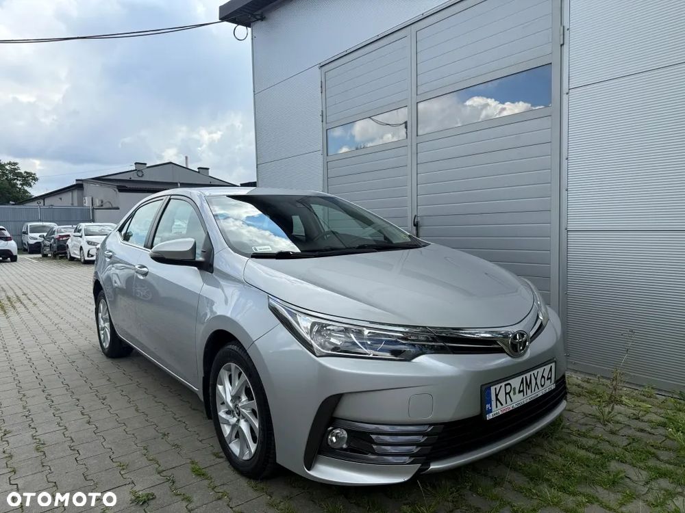Toyota Corolla 1.6 Classic Plus - 2