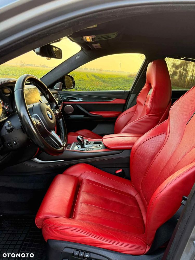 BMW X6M - 13