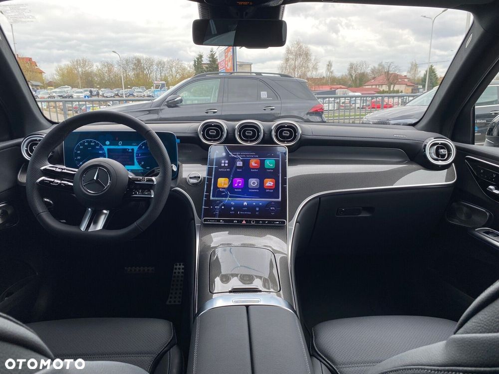Mercedes-Benz GLC - 24