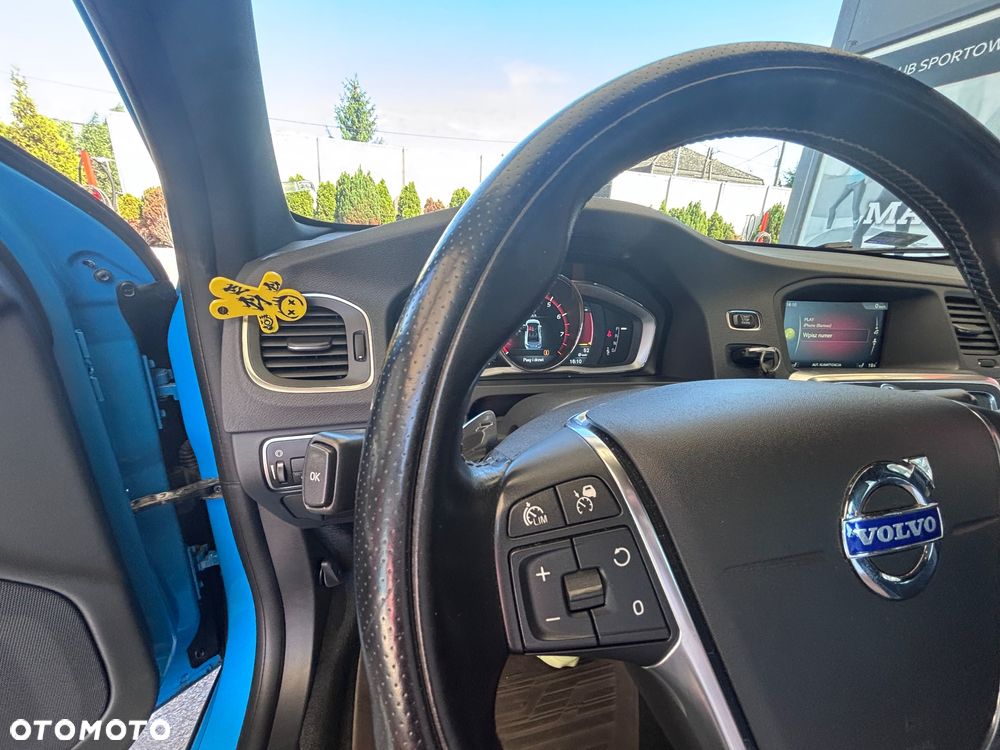Volvo S60 T6 AWD R-Design Summum - 8