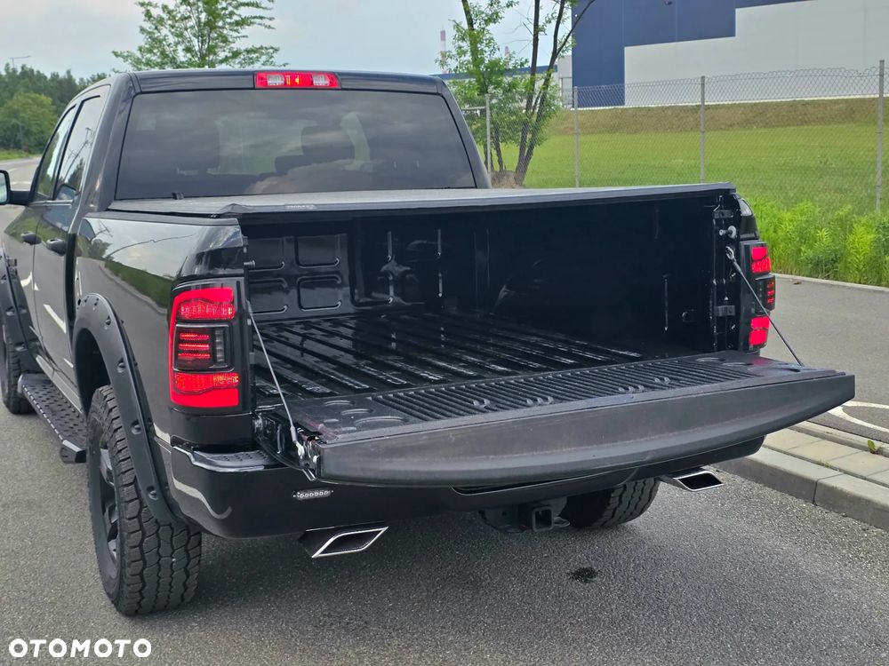 Dodge RAM - 18