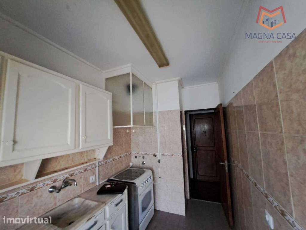 Apartamento T2, próximo a Comércio e Serviços, para venda em Odivel... - Grande imagem: 2/27