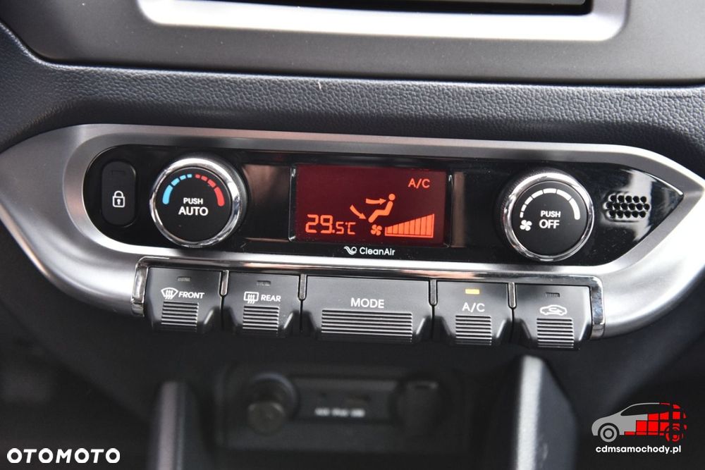 Kia Rio - 28