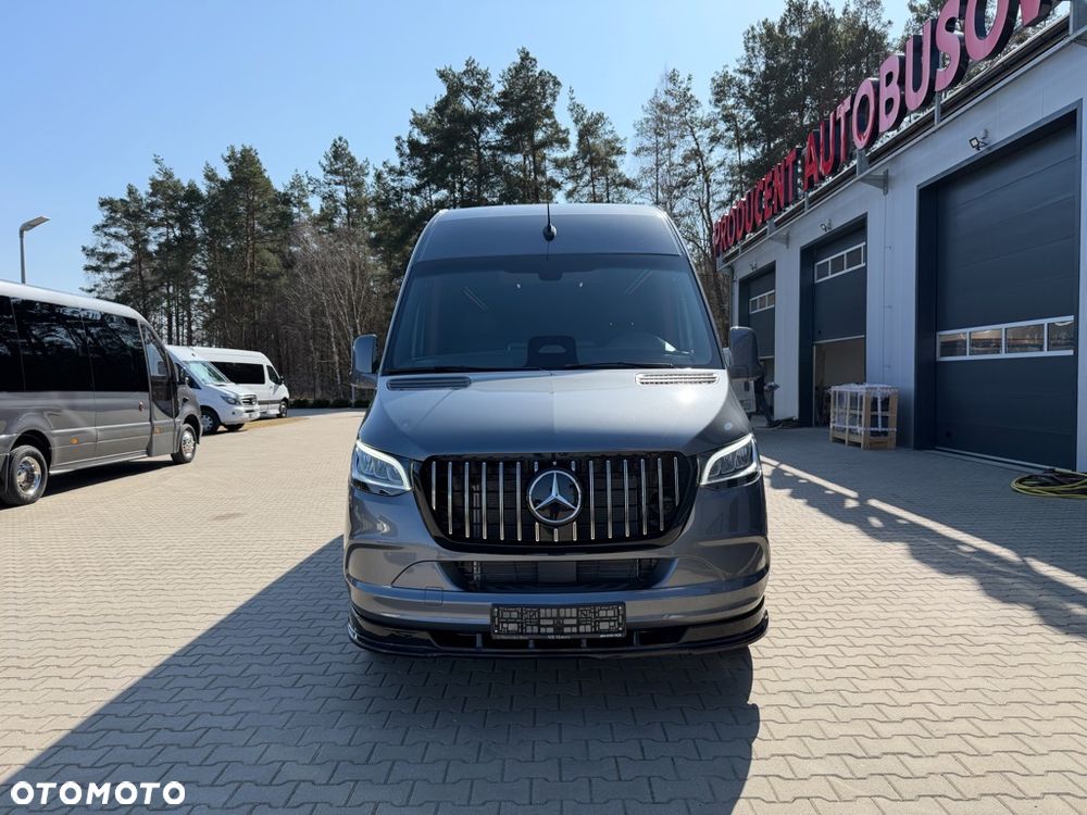 Mercedes-Benz Sprinter - 10