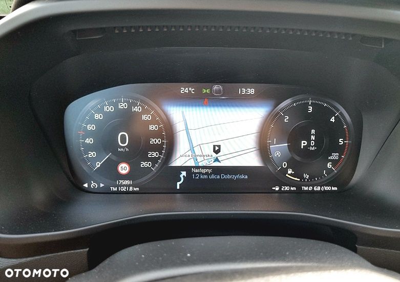 Volvo XC 40 D3 Momentum Pro - 29