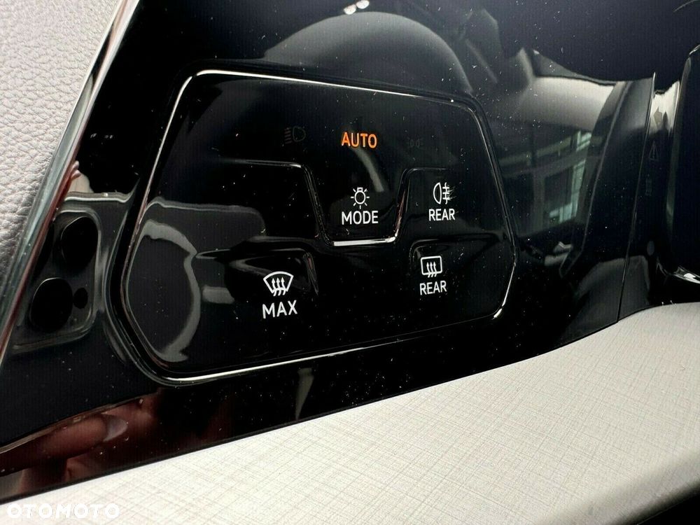 Volkswagen Golf - 16