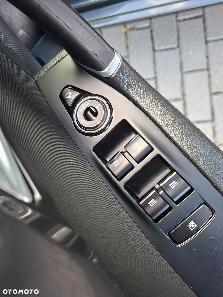 Hyundai i40 Kombi 1.7 CRDi Trend - 25