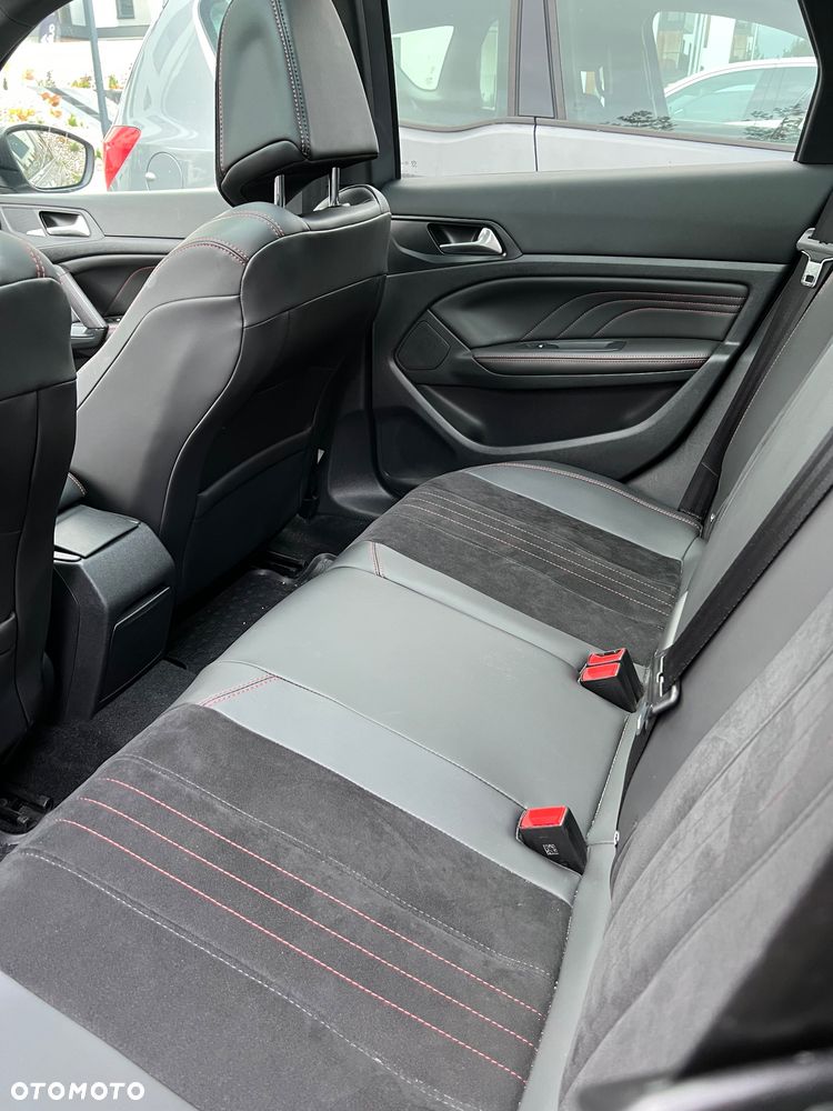 Peugeot 308 1.6 e-THP GT S&S - 12
