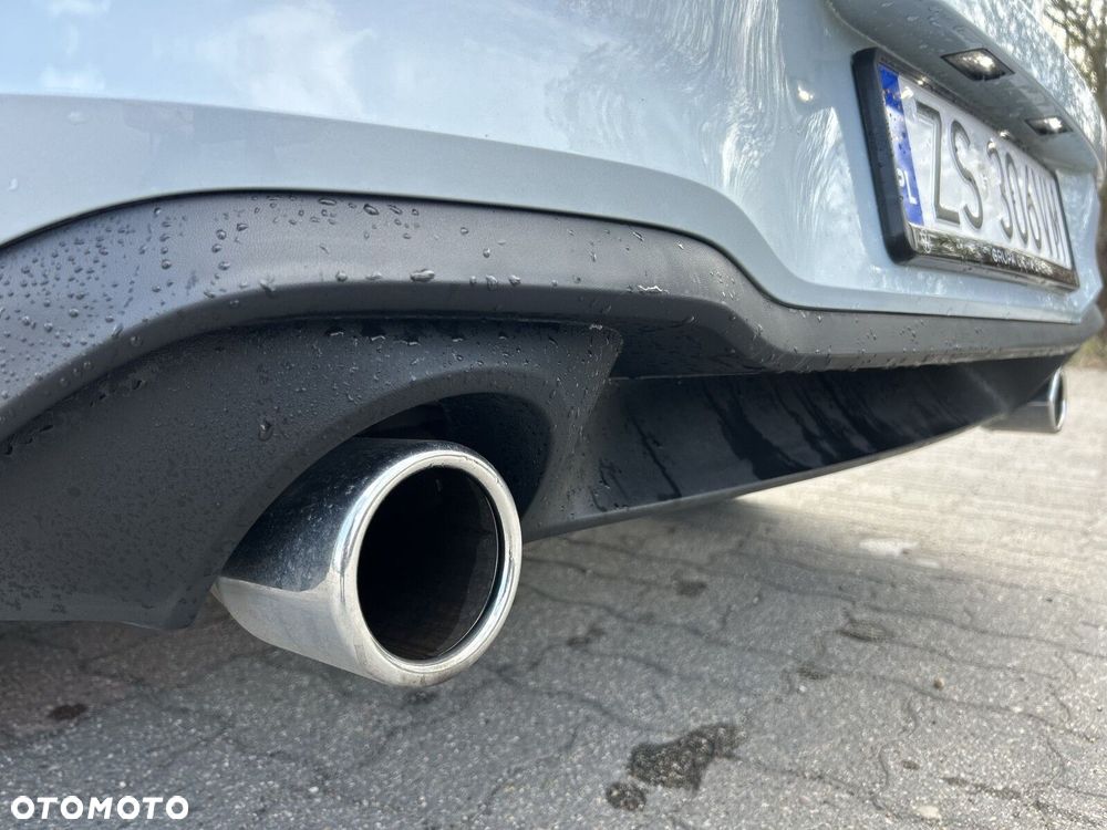 Volkswagen Golf - 16