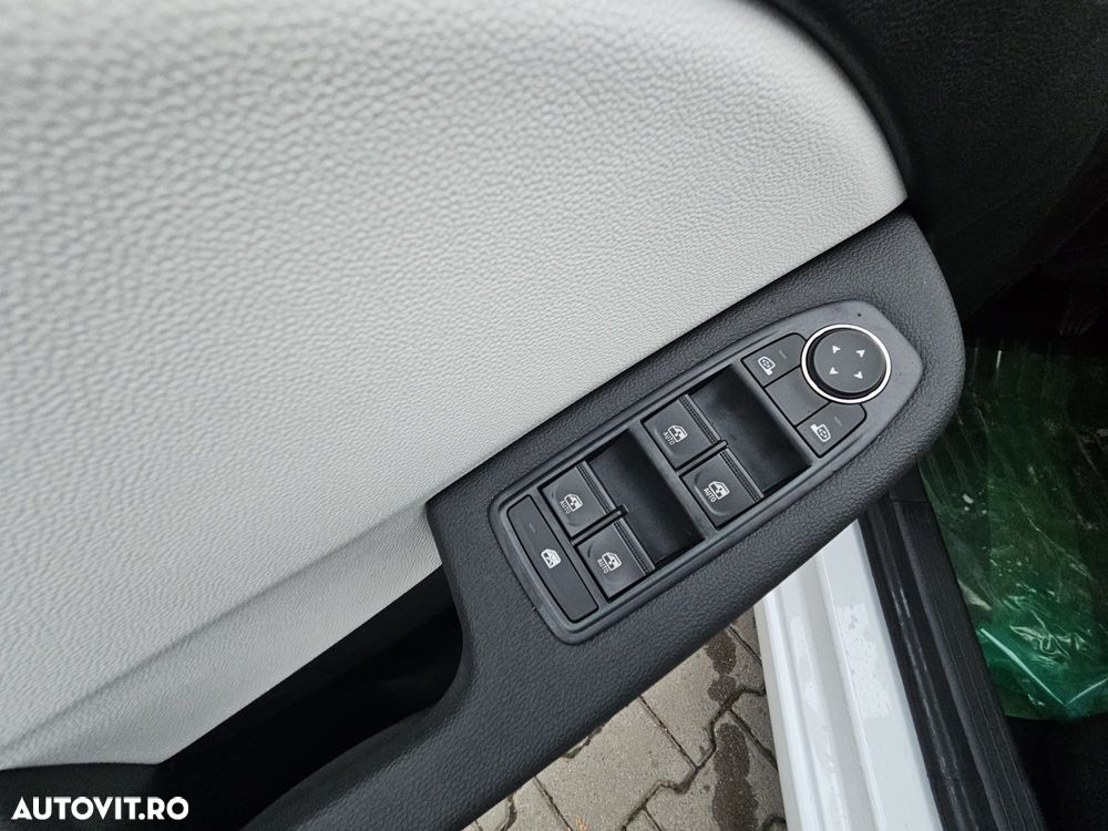 Renault Clio V 1.0 TCe 90 Techno - 6