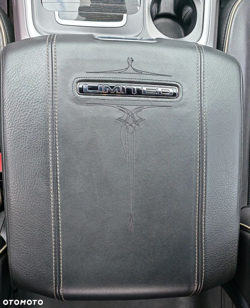Dodge RAM - 16