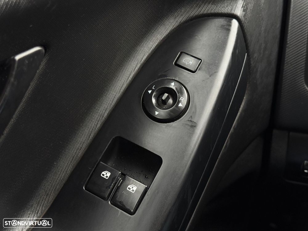 Kia Ceed S Coupé 1.6 CRDi EX - 12