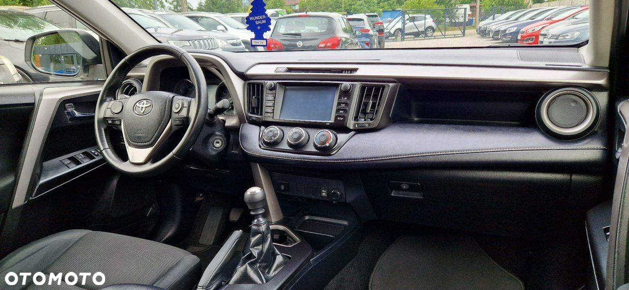 Toyota RAV4 - 25